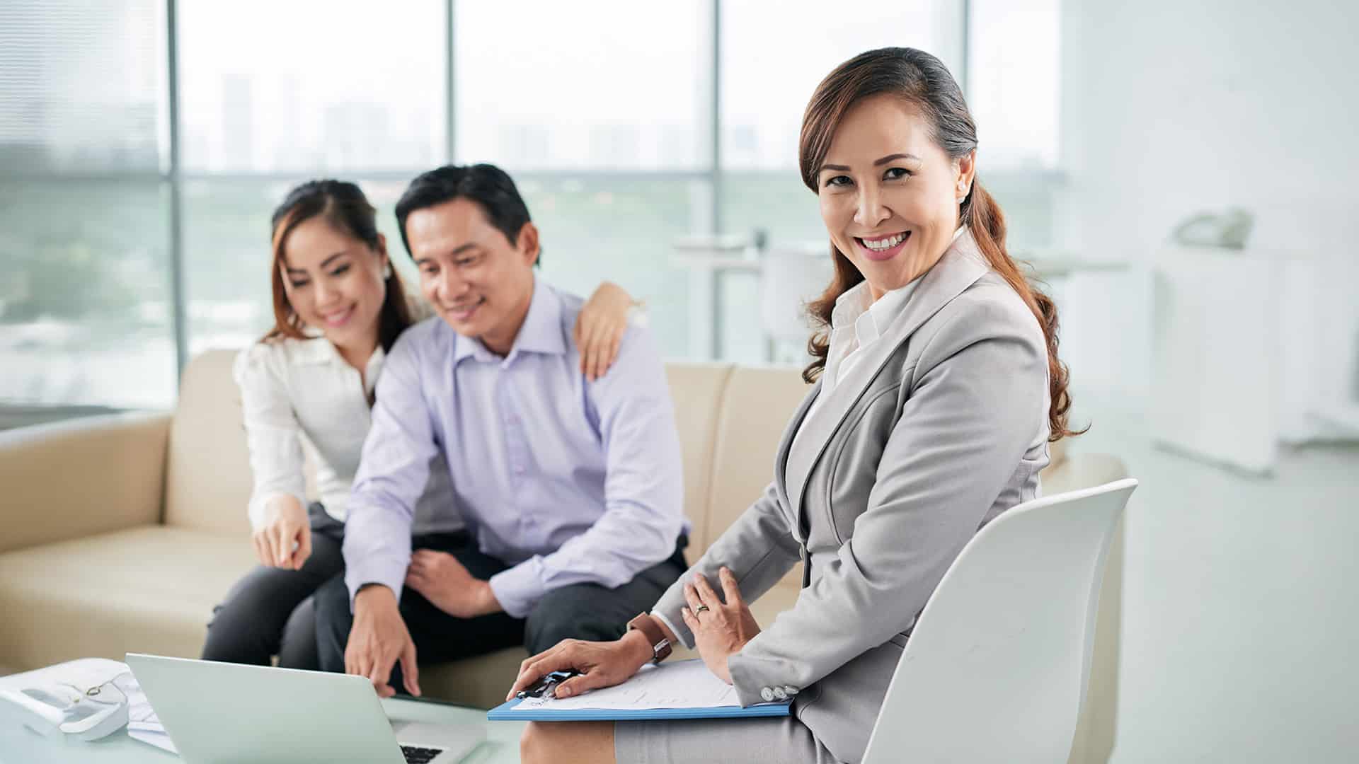 The 7 Advantages of Using an Insurance Broker in Thailand